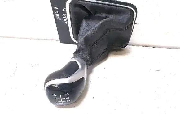 Volkswagen Caddy Gear lever shifter trim leather/knob 2K7711113