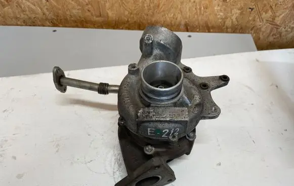 Mercedes-Benz E W212 Turbo A6510902780