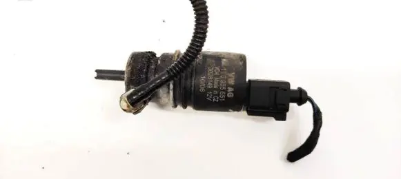 Volkswagen PASSAT B6 Windscreen/windshield washer pump 1T0955651