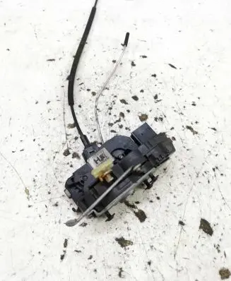 Opel Insignia A Front door lock 13503149