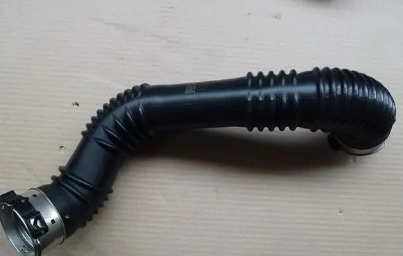 Intercooler hose/pipe