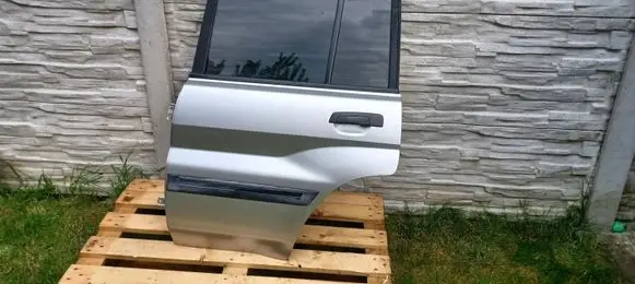 Mitsubishi Pajero Pinin Rear door