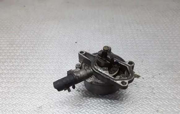 Hyundai i30 Vacuum pump 288102A101