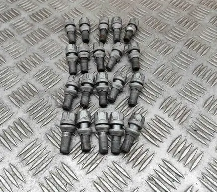 Opel Vivaro Nuts/bolts 13102525
