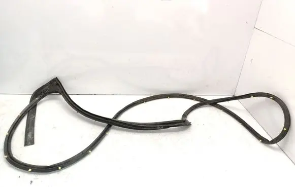Nissan Navara D23 Rubber seal rear door 