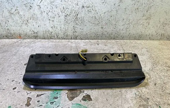 Subaru Forester SH Third/center stoplight