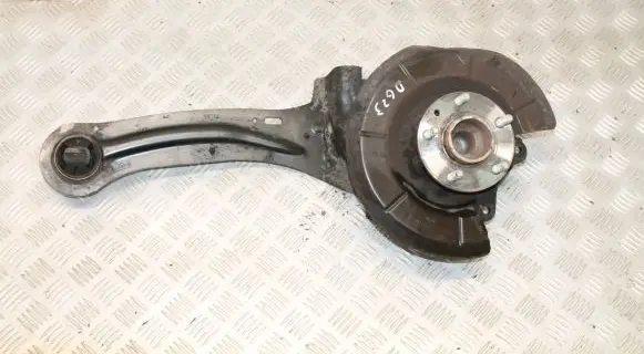 Volvo V40 Rear wheel hub
