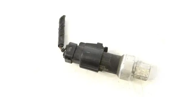 Ford Focus Air conditioning (A/C) pressure sensor 6F9319D594AA