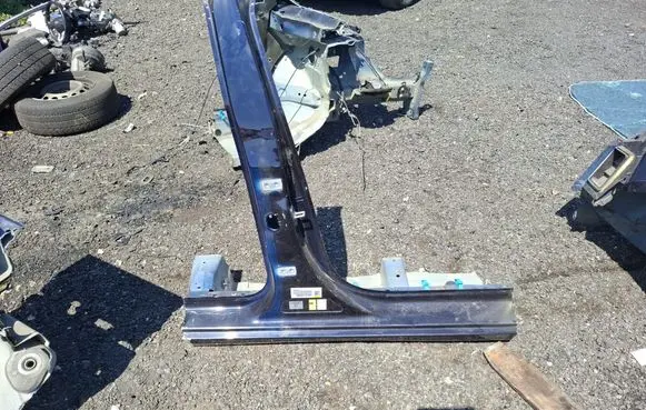 Peugeot 308 Pillar (middle)