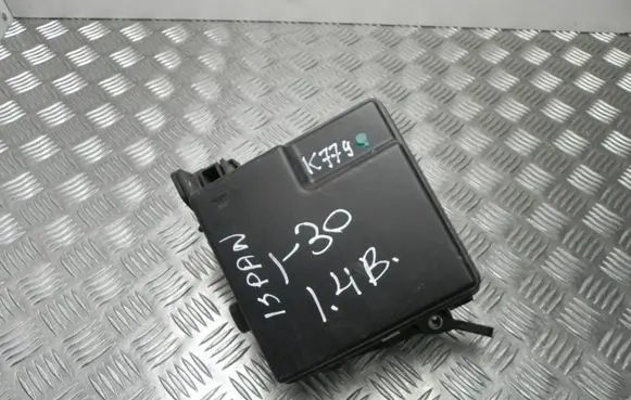 KIA Ceed Fuse box set 919501H020 K779