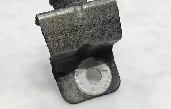 Radiator support slam panel bracket