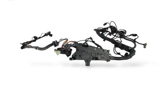 BMW 1 E81 E87 Engine installation wiring loom 8507211 8507205 758044904B