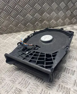 BMW 1 E81 E87 Subwoofer speaker 18820010 430407860821 9204786