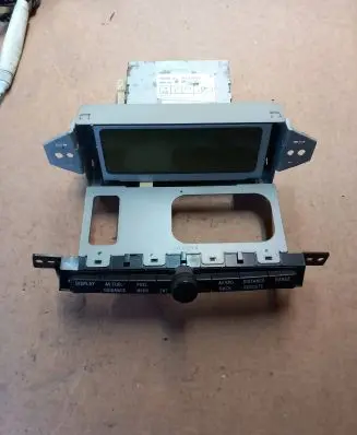 Toyota Avensis T250 Screen/display/small screen 8611005020 FA00069b CNTS6270LC