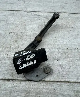 BMW 5 E60 E61 Headlight/headlamp level sensor 1093697