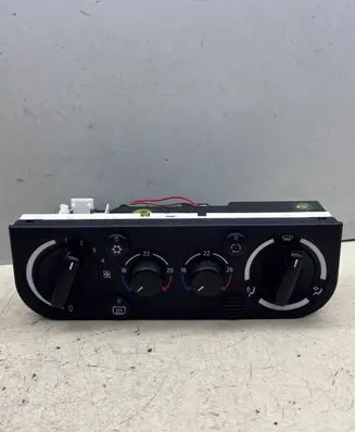 BMW 3 E36 Climate control unit E366411 13873479