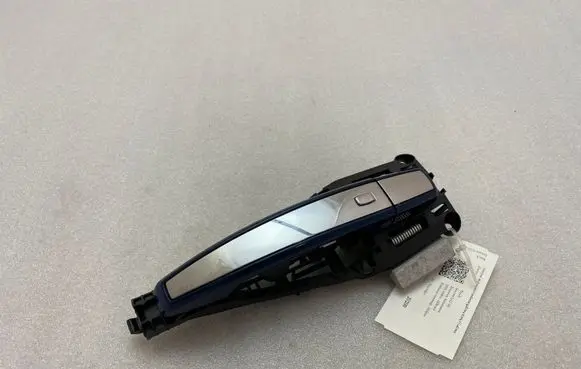 Buick Encore I Rear door exterior handle 630109302
