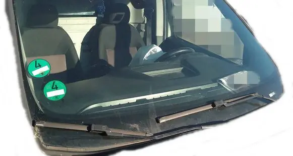 Fiat Doblo Front windscreen/windshield window 