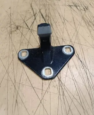 BMW X5 F15 Loading door lower hinge 