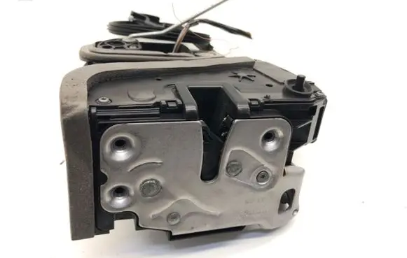Opel Astra K Rear door lock