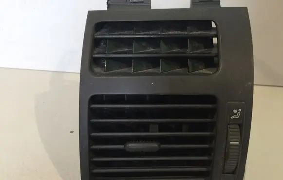 Volkswagen Touran I Dashboard side air vent grill/cover trim 1T0819703A 251030323