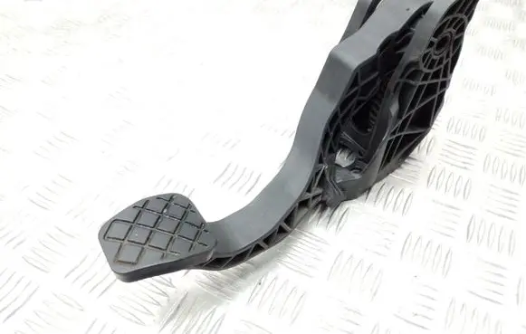 Clutch pedal