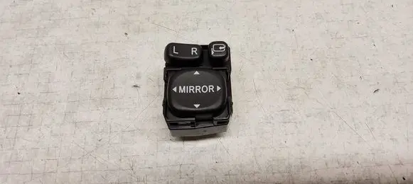 Toyota Avensis T250 Wing mirror switch 183575