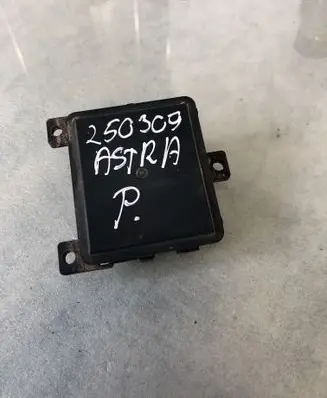 Opel Astra L Distronic sensor radar 9844384680