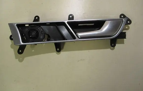 Audi A6 S6 C6 4F Front door interior handle 4F0837020B