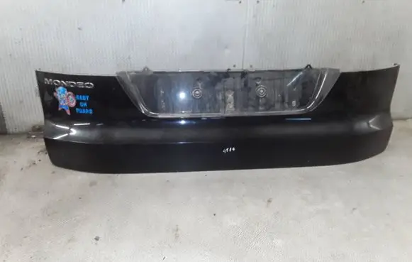 Ford Mondeo MK IV Tailgate trim