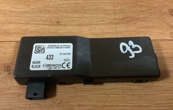 Opel Insignia A Door central lock control unit/module 13501980 DL19804Z914100C0 F00HJ00471