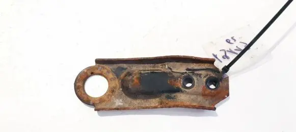 Radiator mount bracket