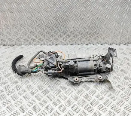 Audi A8 S8 D4 4H Air suspension compressor/pump 4H0616005D