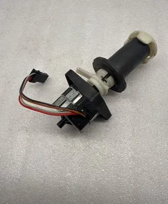 BMW 6 E63 E64 Headlight level adjustment motor 1307220031
