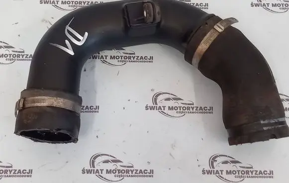 Engine coolant pipe/hose