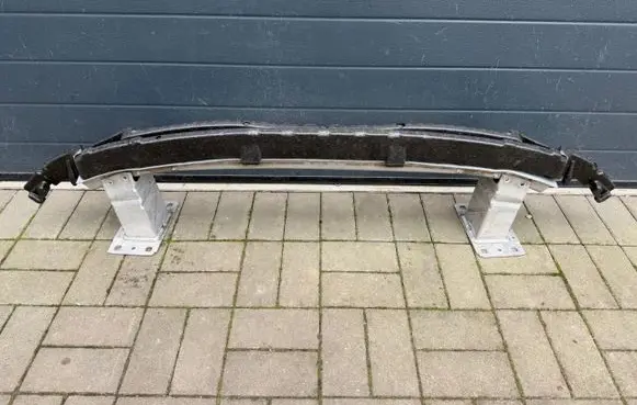 Front bumper foam support bar