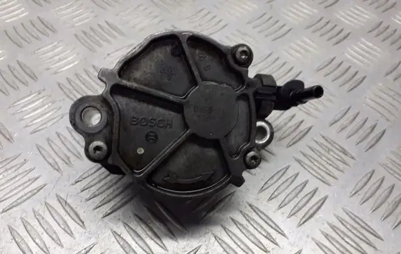 Ford C-MAX I Vacuum pump