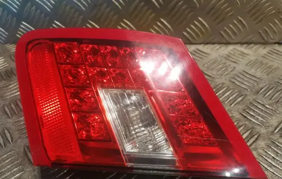 Mercedes-Benz E W212 Tailgate rear/tail lights 2129060258 A2129060258
