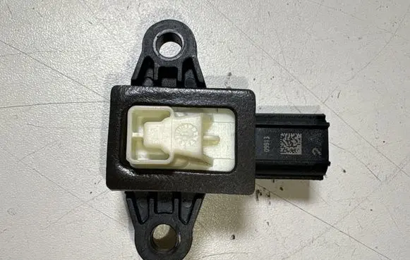 Ford Mustang V Airbag deployment crash/impact sensor CT4314C676AA