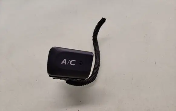 Honda Jazz Air conditioning (A/C) switch M19820