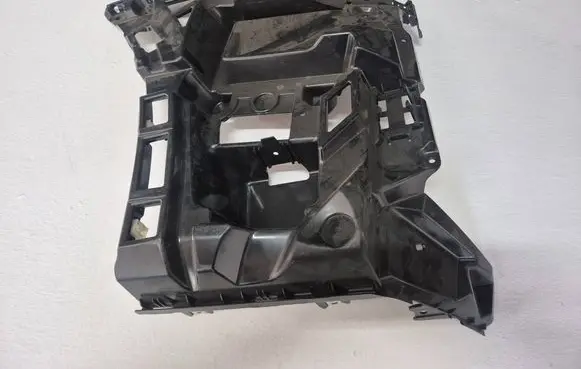 BMW iX Bumper support mounting bracket corner 8737049