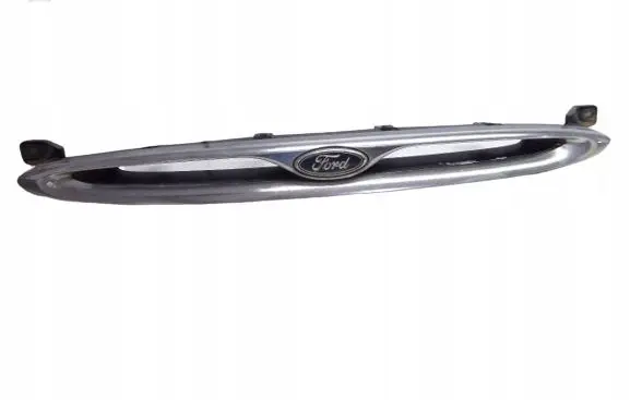 Ford Escort Front grill C8S4AA30851