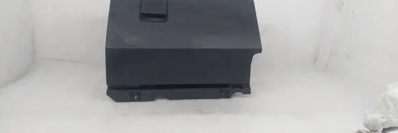 Glove box