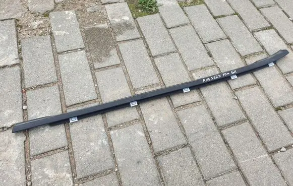 KIA Ceed Rear door glass trim molding