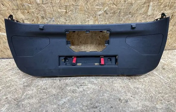 DS Automobiles 7 Crossback Tailgate trim 98169317