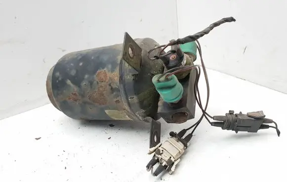 BMW 7 E32 Air conditioning (A/C) air dryer 1370462
