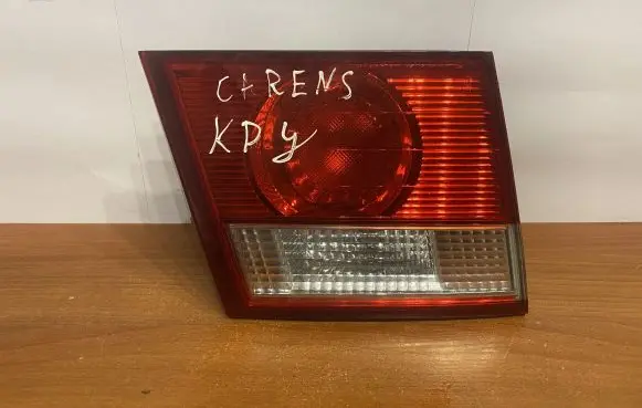 KIA Carens I Tailgate rear/tail lights B470