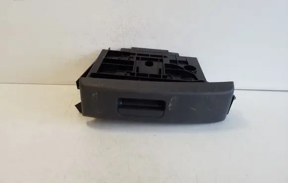 Volkswagen Touran I Glove box 1K0882602A