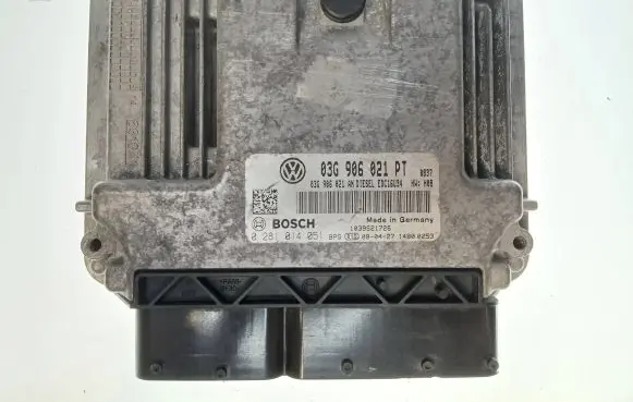Volkswagen Golf V Engine control unit/module 03G906021PT 03G906021AN 0281014051