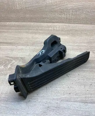 Audi A3 S3 8P Accelerator throttle pedal 1K1721503P